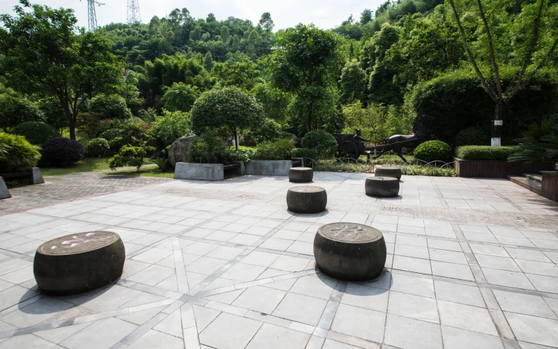 big-stone-made-chinese-chess-inside-park