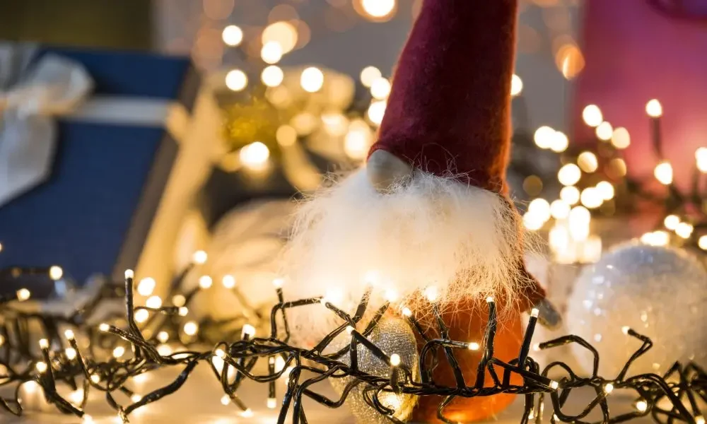 holiday lighting installation Wilsonville OR